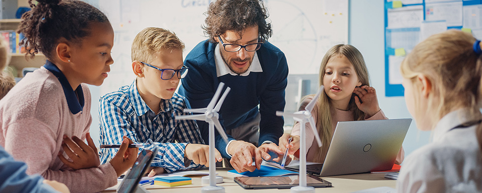 Bild zu Deutsch und/ oder Englisch Lehrkraft  (m/w/d)